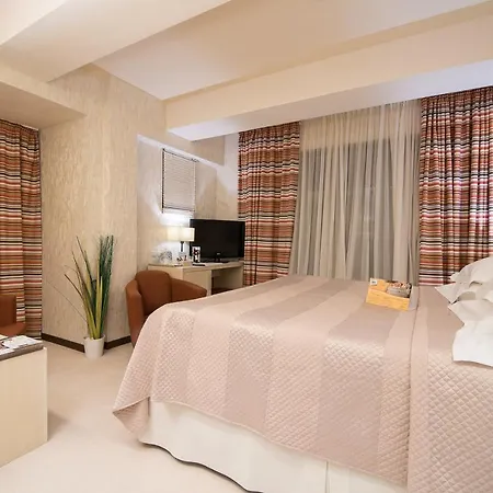 فندق فناد أيوانا 3*